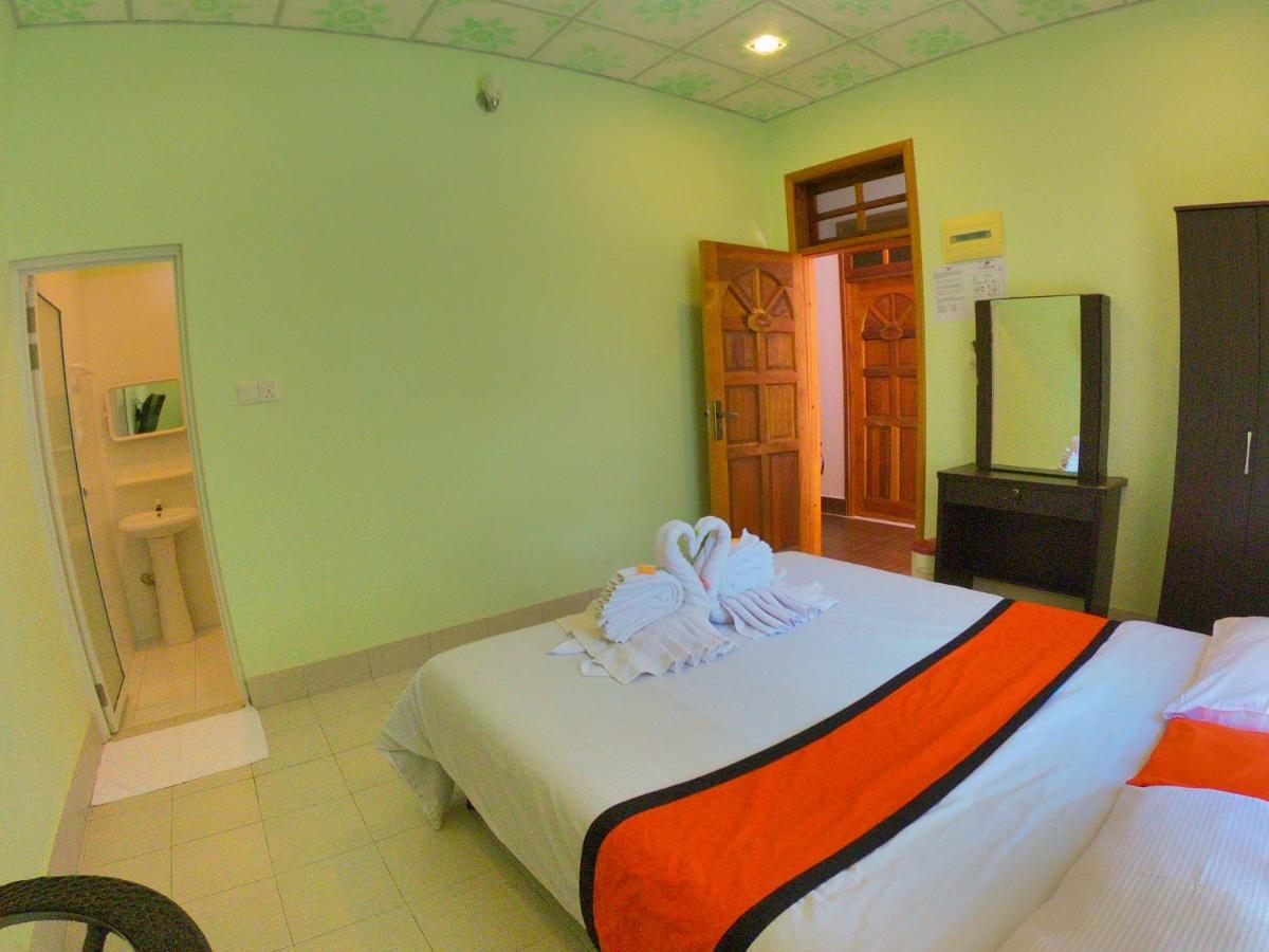 Ras Beach Inn Rasdhoo Exterior foto